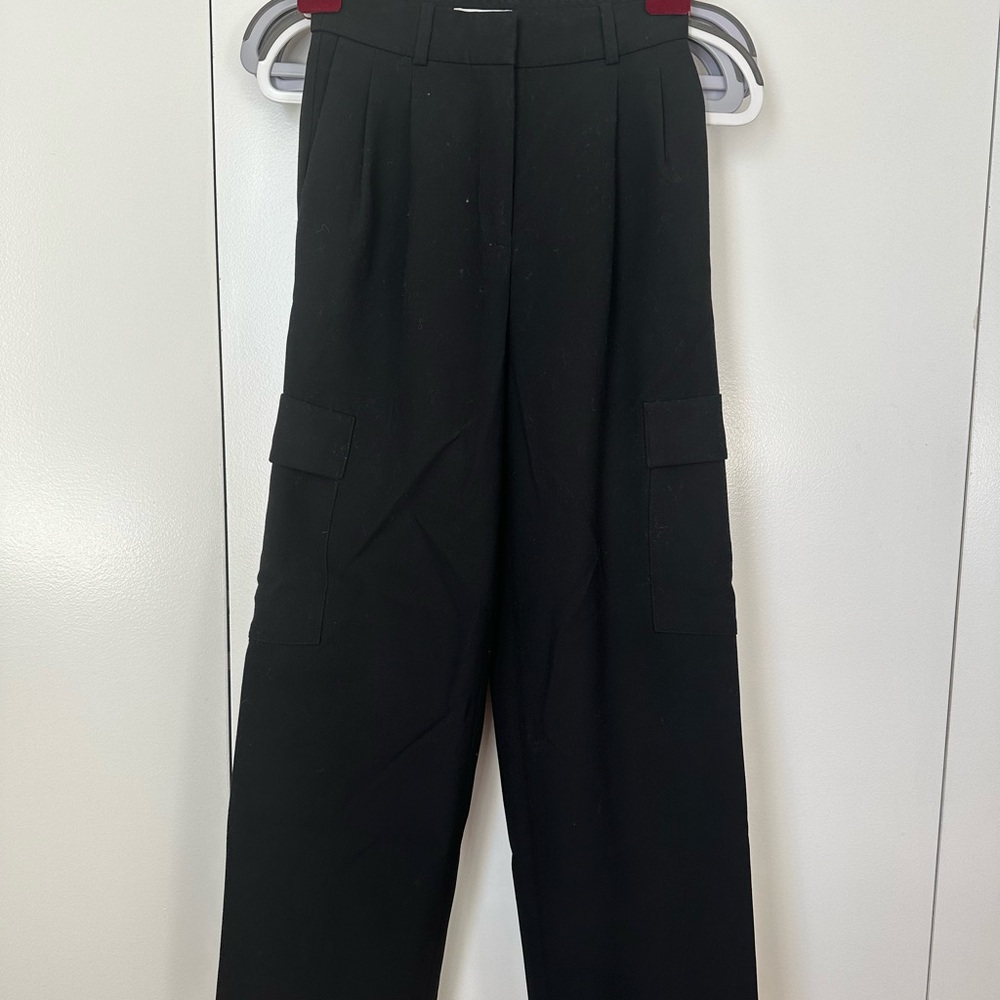 Aritzia Black Cargo Pants